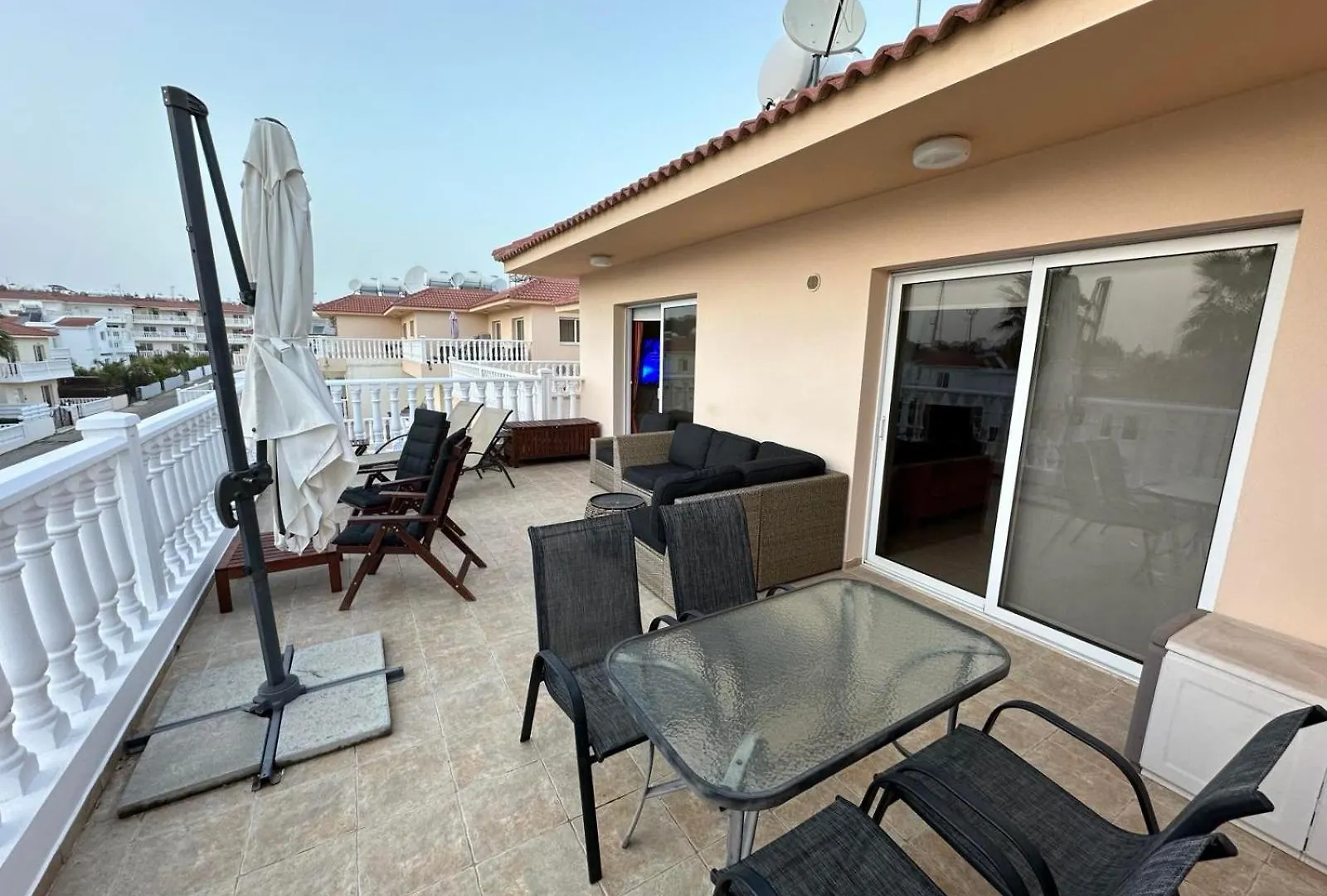 Nissi Golden Sand Lome איה נאפה